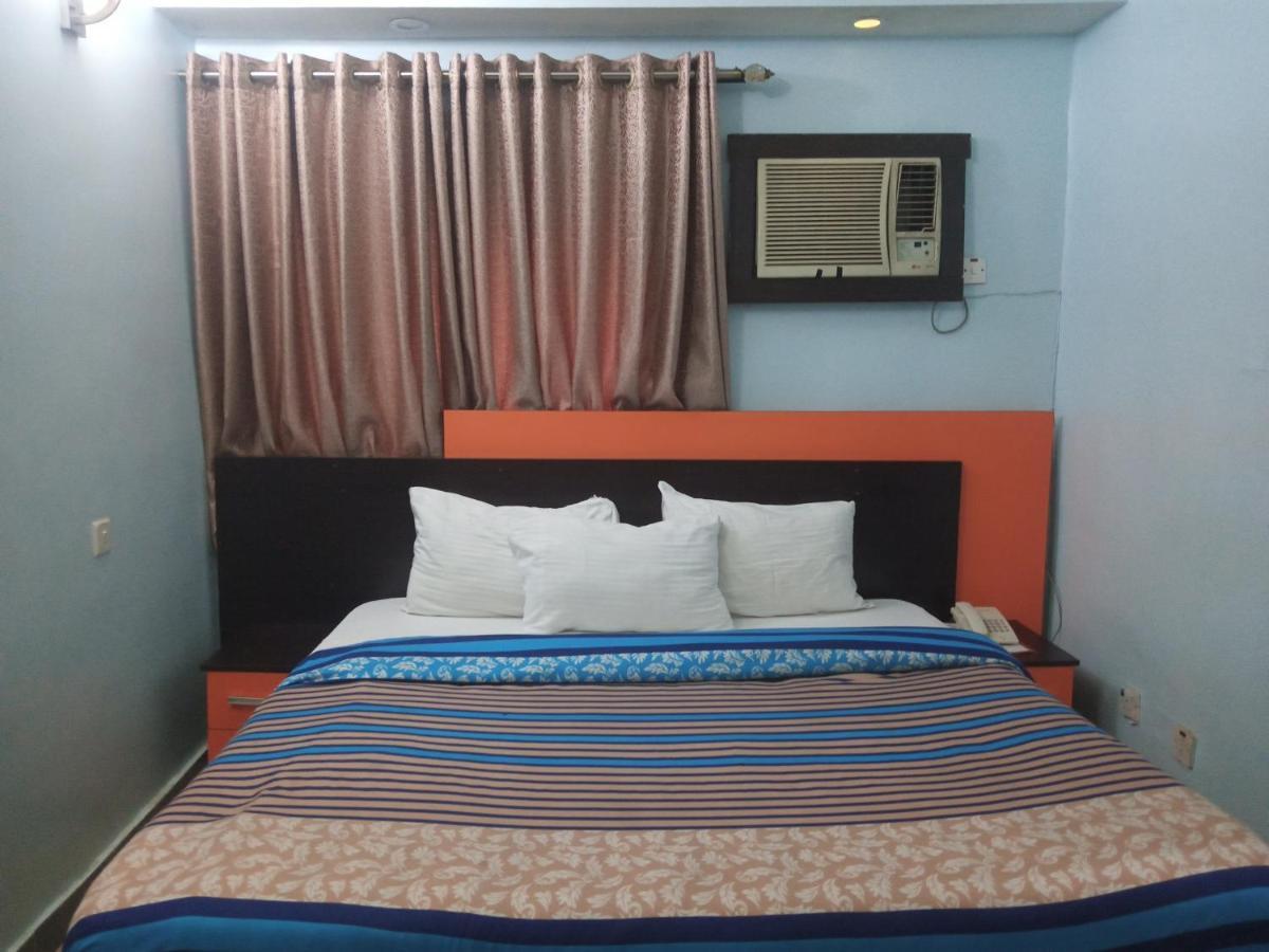 Alluring View Hotel - Toyin Sreet Ikeja Luaran gambar
